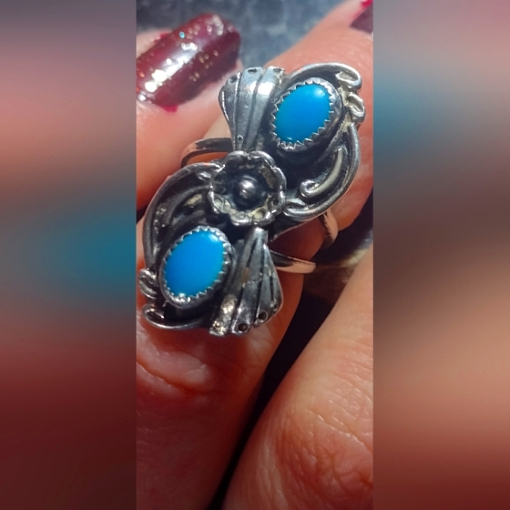 Native American sterling silver Navajo turquoise ring
